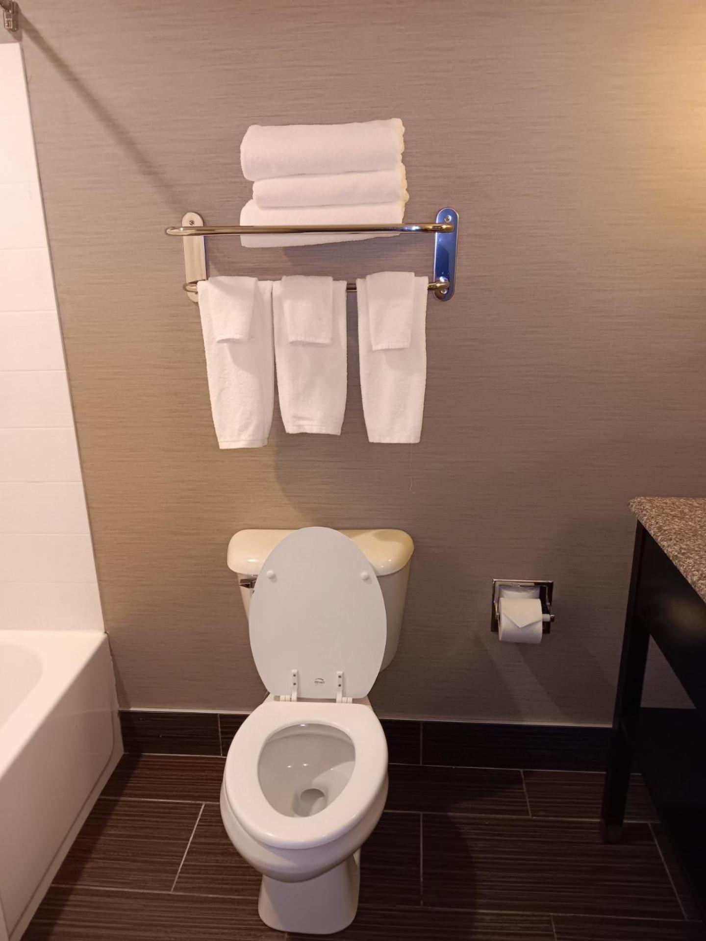 Holiday Inn Express And Suites - Bradford By Ihg Εξωτερικό φωτογραφία