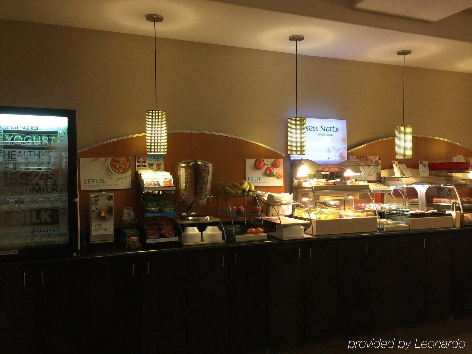 Holiday Inn Express And Suites - Bradford By Ihg Εξωτερικό φωτογραφία