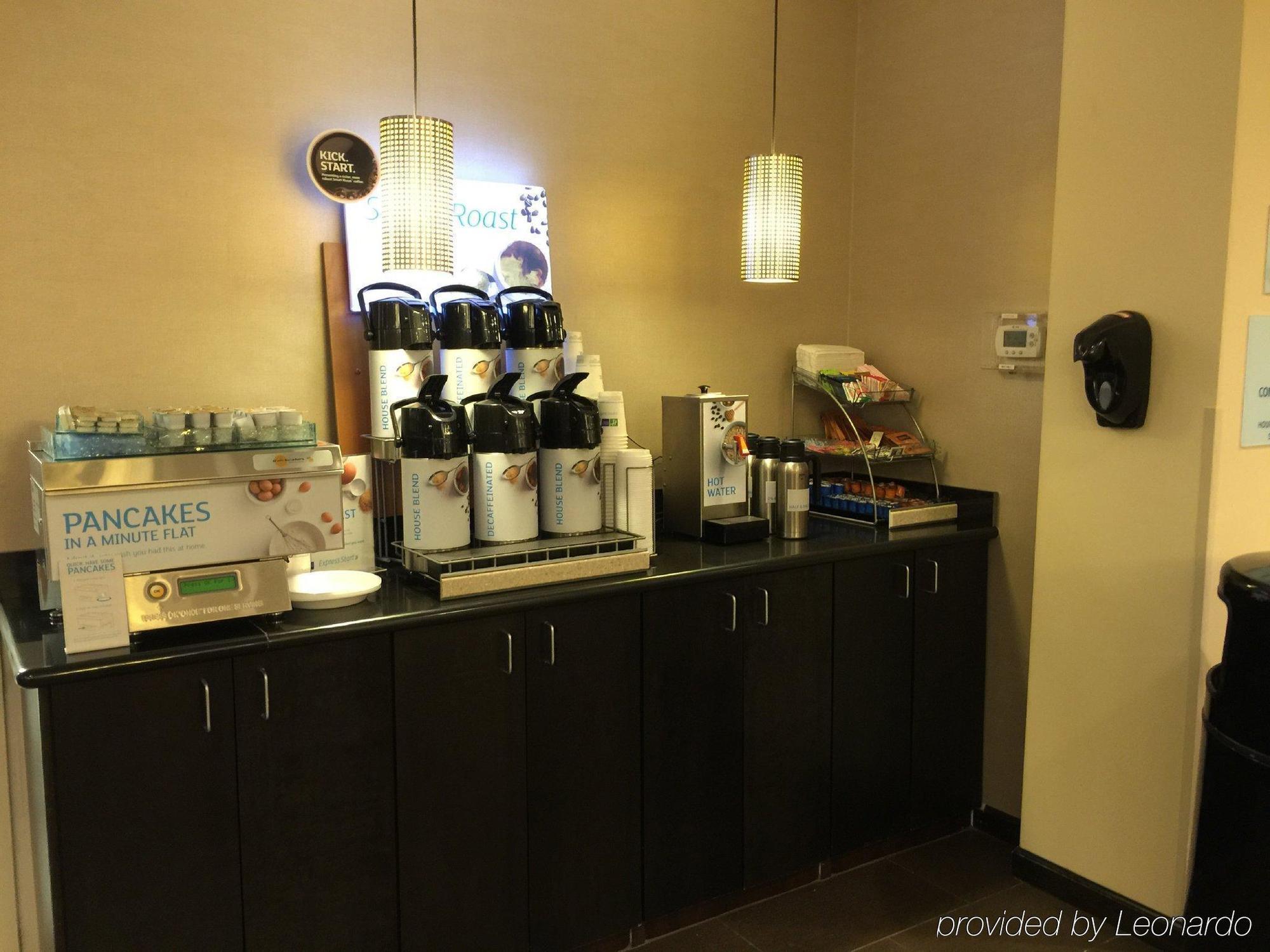 Holiday Inn Express And Suites - Bradford By Ihg Εξωτερικό φωτογραφία