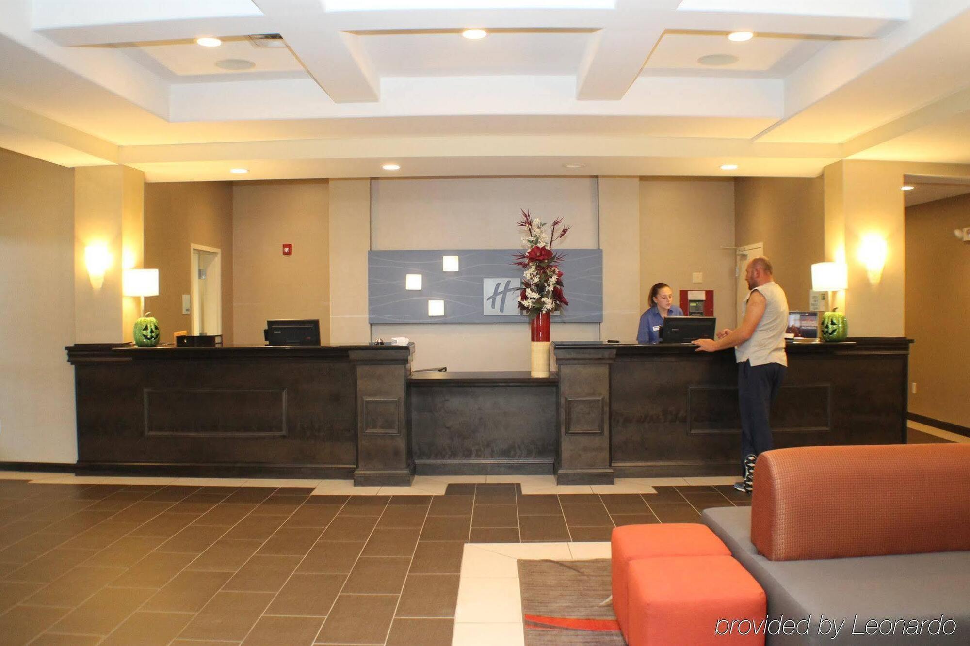 Holiday Inn Express And Suites - Bradford By Ihg Εξωτερικό φωτογραφία
